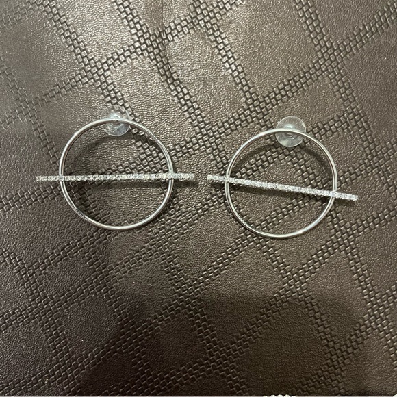 3 pairs hoop earrings - Picture 4 of 7